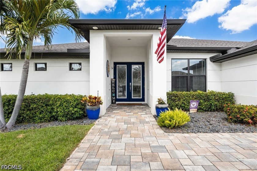 ***$5,000 SELLER CREDIT TOWARD 2-1 BUYDOWN (or seller credit - Beach Home for sale in Cape Coral, Florida on Beachhouse.com