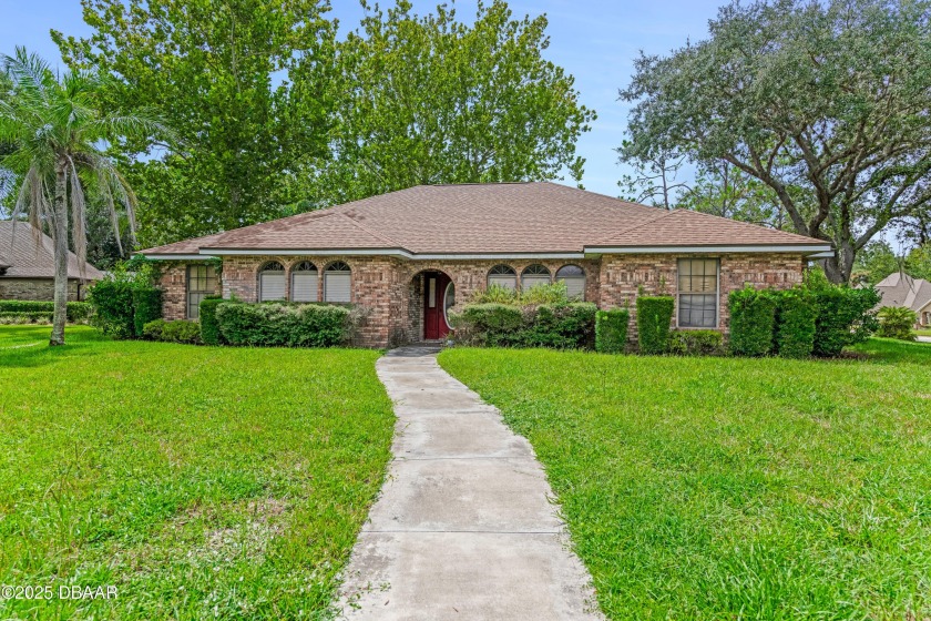 Fixer-Upper Opportunity in Breakaway Trails - Gated Community! - Beach Home for sale in Ormond Beach, Florida on Beachhouse.com