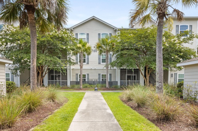 Beautiful 2-bed, 2-bath condo at Madison in popular Park West - Beach Home for sale in Mount Pleasant, South Carolina on Beachhouse.com