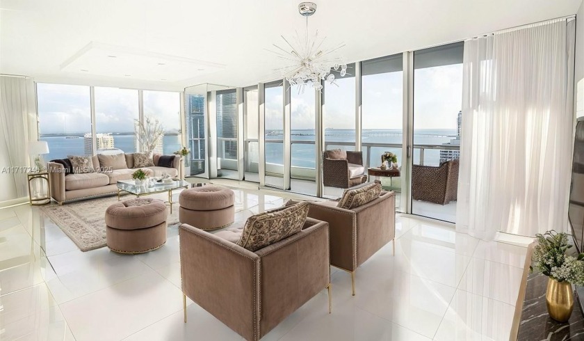 BEST PRICE FOR A HIGH FLOOR in Icon Brickell by Philippe Starck - Beach Condo for sale in Miami, Florida on Beachhouse.com