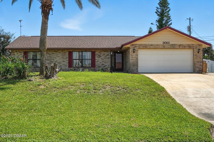 BACK ON THE MARKET. Buyer financing fell through, no fault of - Beach Home for sale in Ormond Beach, Florida on Beachhouse.com