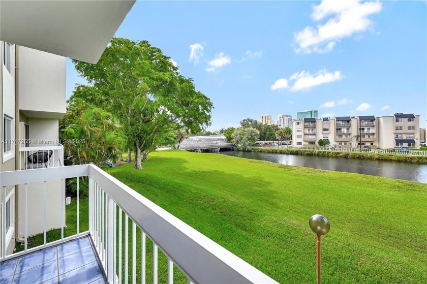 Location, location, location! Don't miss out on the opportunity - Beach Condo for sale in Miami, Florida on Beachhouse.com