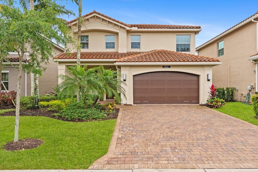 Beautifully maintained Verona model in Dakota. Spacious 4 bed, 3 - Beach Home for sale in Delray Beach, Florida on Beachhouse.com