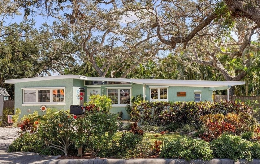 Come see this absolutely charming home with a beautiful water - Beach Home for sale in St. Petersburg, Florida on Beachhouse.com