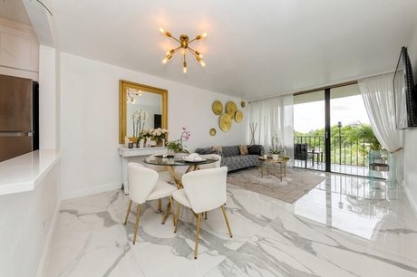 Renovated to perfection, this chic condominium in Lakeshore Club - Beach Condo for sale in West Palm Beach, Florida on Beachhouse.com