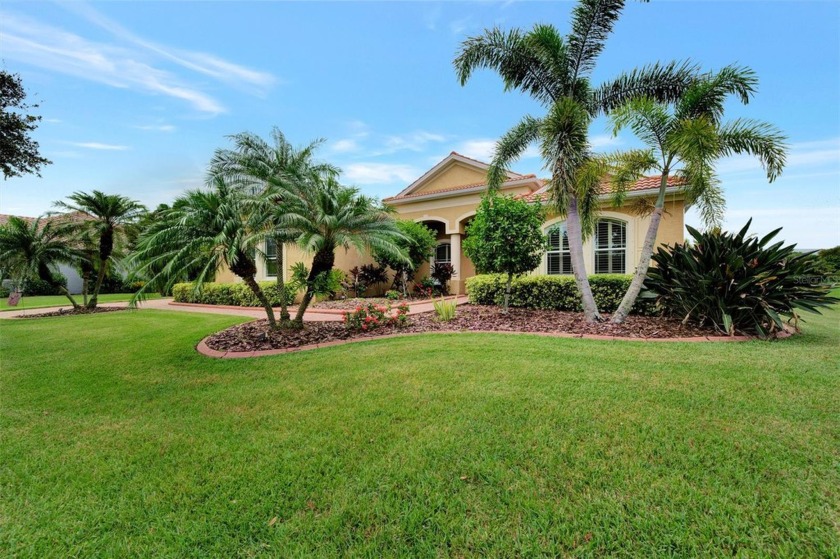 Under contract-accepting backup offers. NO DAMAGE OR FLOODING - Beach Home for sale in Bradenton, Florida on Beachhouse.com