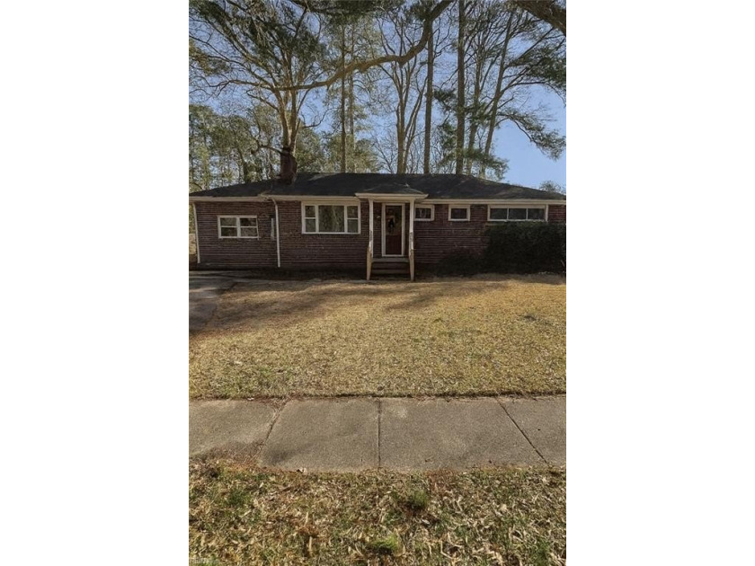 Welcome home! This charming property is the perfect place to - Beach Home for sale in Norfolk, Virginia on Beachhouse.com