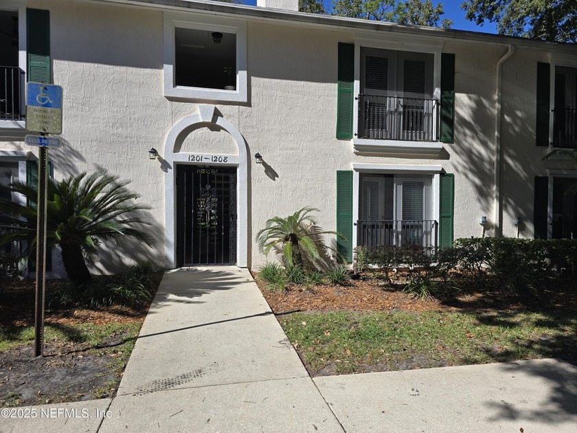 Come enjoy this beautiful 2 bed room 2 bath condo nestled in - Beach Condo for sale in Jacksonville, Florida on Beachhouse.com