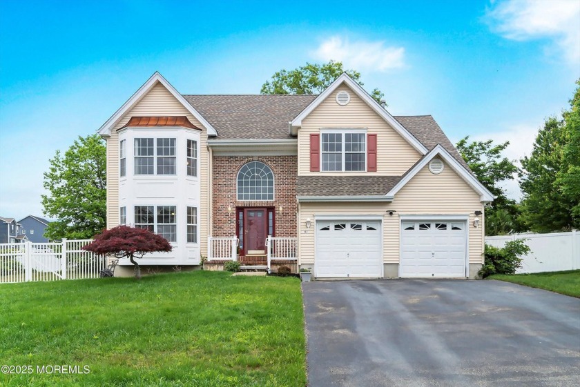 Spacious 4-Bedroom Home on Oversized Corner Lot - Light-Filled - Beach Home for sale in Manahawkin, New Jersey on Beachhouse.com
