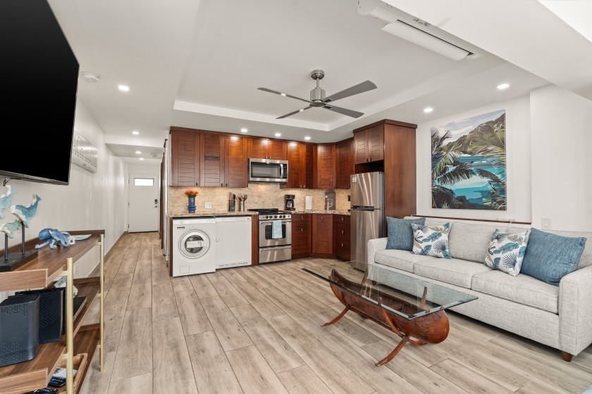 Gorgeously Renovated Suite 2 Blocks from Beach in Heart of - Beach Vacation Rentals in Honolulu, Hawaii on Beachhouse.com