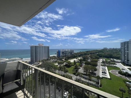 Beautiful open kitchen concept with sweeping views of the - Beach Condo for sale in Boca Raton, Florida on Beachhouse.com