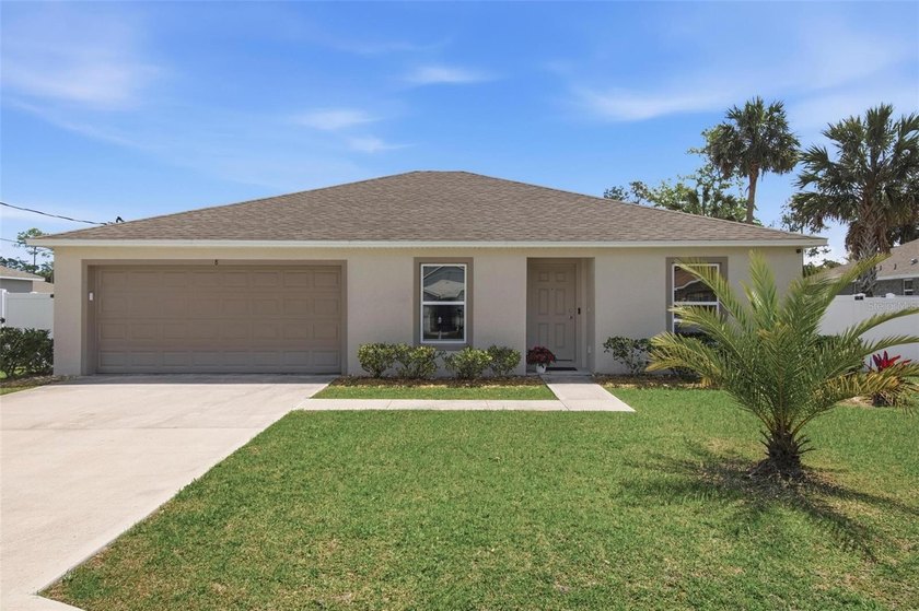 Charming Florida Living with Space, Comfort & Convenience! - Beach Home for sale in Palm Coast, Florida on Beachhouse.com