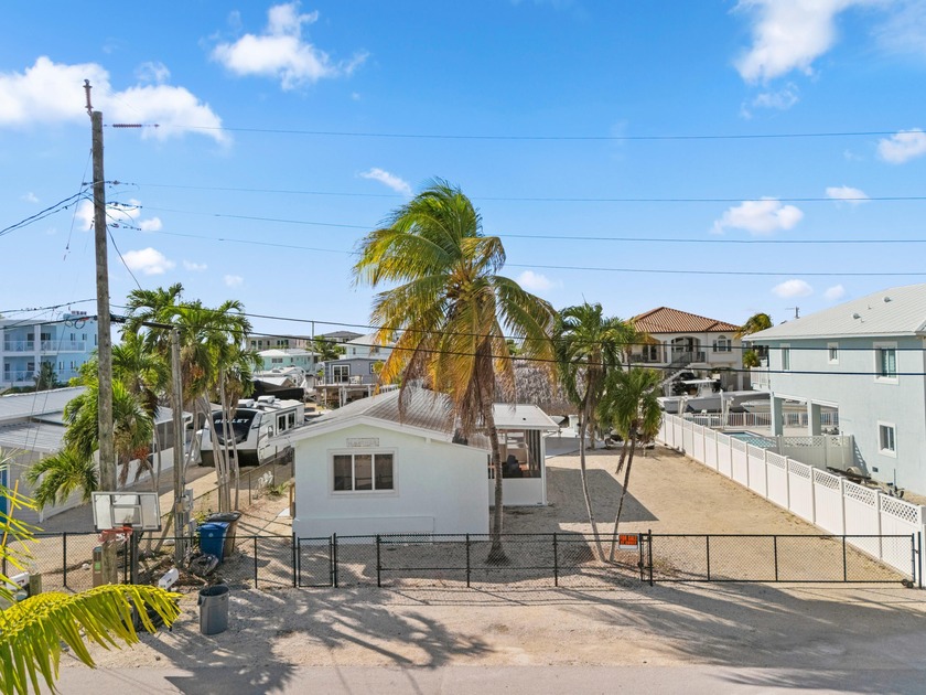 Spectacular completely updated single wide mobile home. This - Beach Home for sale in Key Largo, Florida on Beachhouse.com
