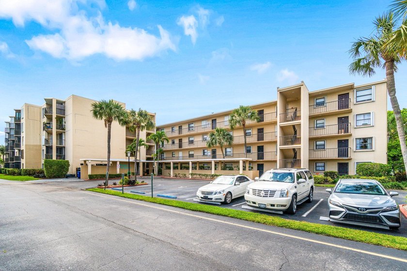 MUST-SEE waterfront opportunity that will not last! Experience - Beach Condo for sale in Lantana, Florida on Beachhouse.com