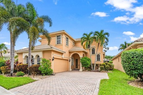 PRICED TO SELL! Welcome to this stunning residence, offering 2 - Beach Home for sale in Boynton Beach, Florida on Beachhouse.com