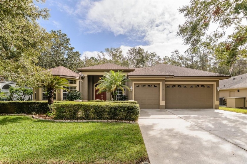 Welcome to 4460 Fallbrook Boulevard in beautiful Lansbrook of - Beach Home for sale in Palm Harbor, Florida on Beachhouse.com