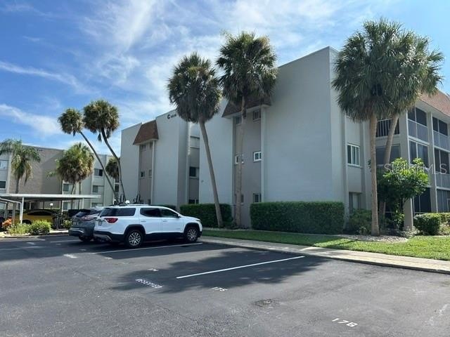 Under contract-accepting backup offers. Price Motivation!!! Buy - Beach Condo for sale in Sarasota, Florida on Beachhouse.com