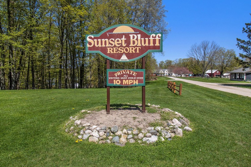 SUNSET BLUFF RESORT - Hamlin Lake waterfront resort. Situated on - Beach Commercial for sale in Ludington, Michigan on Beachhouse.com