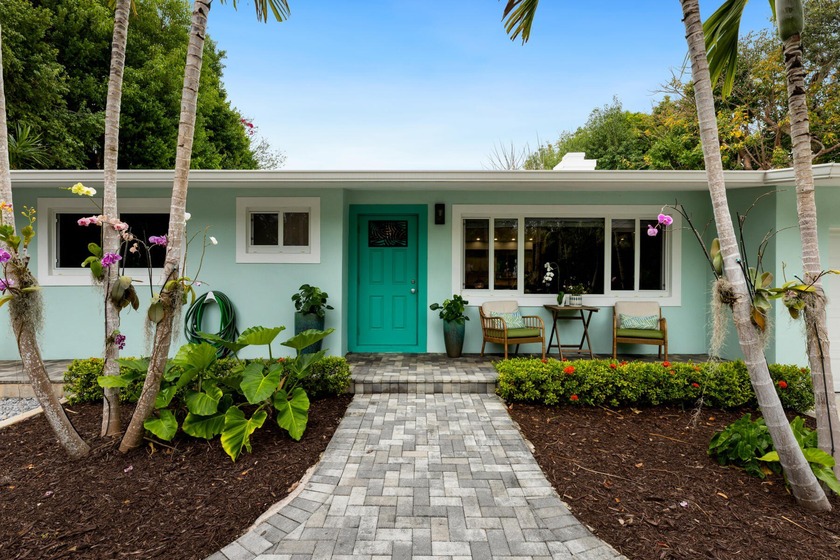 Ideally located in the heart of Islamorada, this charming home - Beach Home for sale in Upper Matecumbe Key, Florida on Beachhouse.com