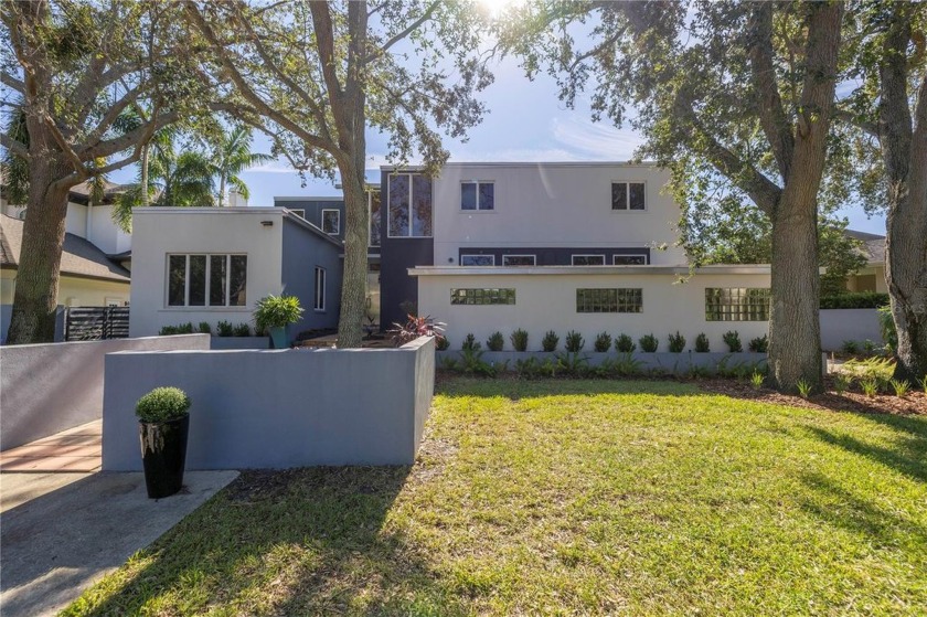 Designed by renowned Architect William Harvard Jr and built in - Beach Home for sale in St. Petersburg, Florida on Beachhouse.com