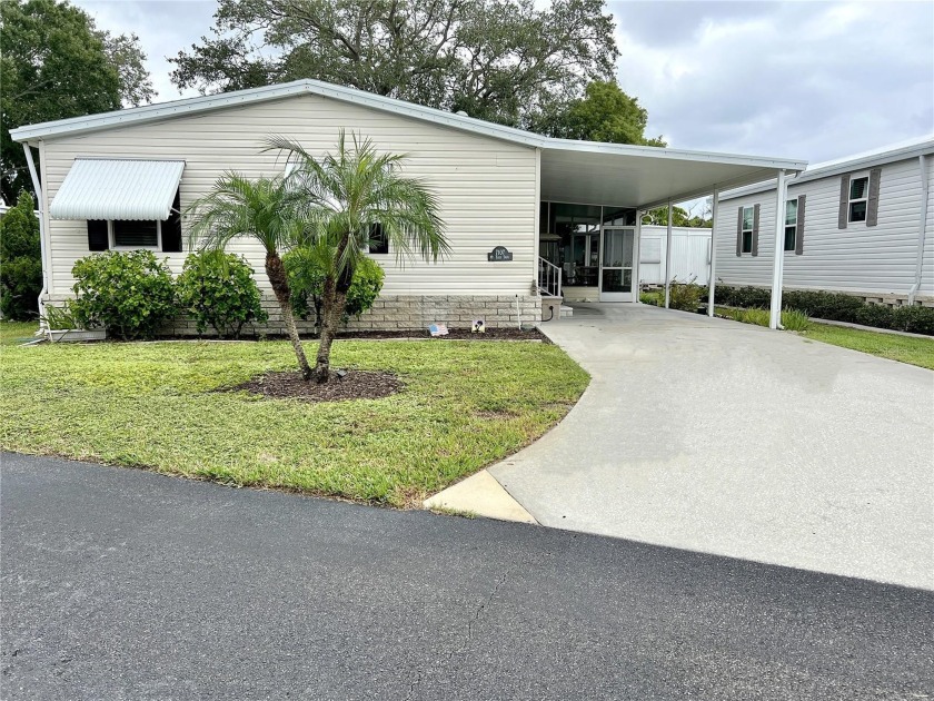 Move-in ready! No flooding from storms! This well-maintained - Beach Home for sale in St. Petersburg, Florida on Beachhouse.com