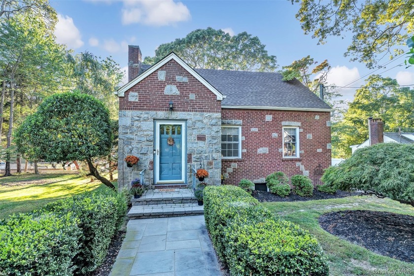 JUST REDUCED!! Wonderful Value! Your next, *Home, Sweet, Home* - Beach Home for sale in Wading River, New York on Beachhouse.com