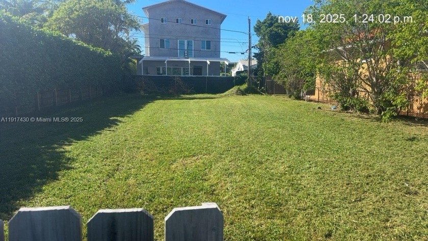 Amazing lot in prestigious location. Build your dream home 1 - Beach Lot for sale in Surfside, Florida on Beachhouse.com