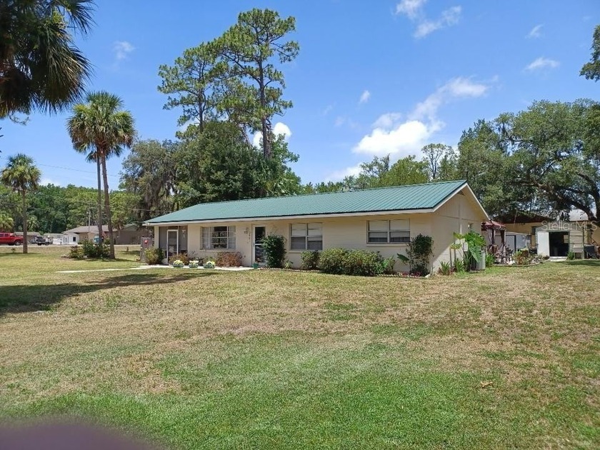 Discover the perfect blend of business opportunity and - Beach Home for sale in Crystal River, Florida on Beachhouse.com