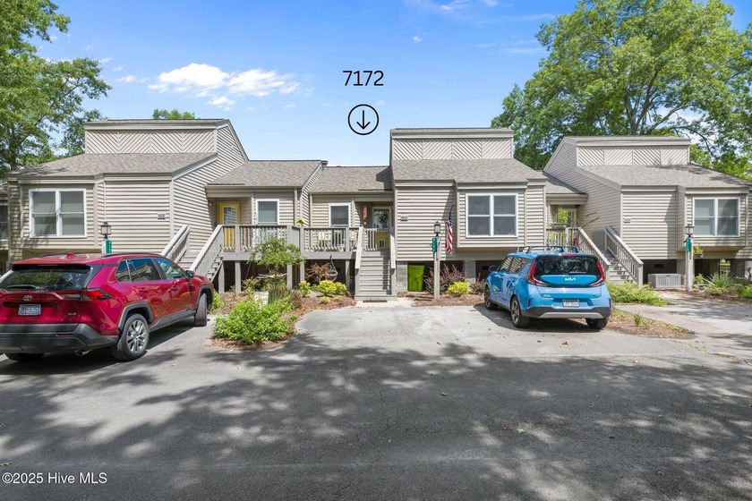 Now being offered *FURNISHED* This beautifully remodeled 2 bed - Beach Condo for sale in New Bern, North Carolina on Beachhouse.com