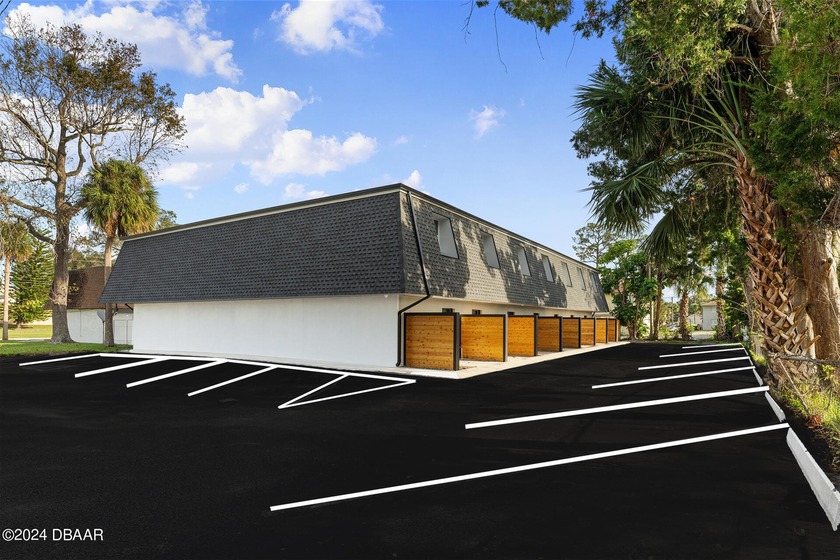 This exciting South Daytona investment opportunity is one you - Beach Home for sale in South Daytona, Florida on Beachhouse.com