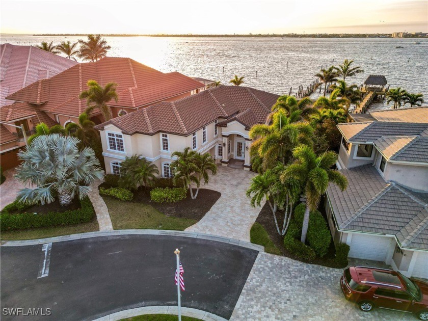 50' BOAT SLIP INCLUDED! Waterfront Perfection in The Landings! - Beach Home for sale in Fort Myers, Florida on Beachhouse.com