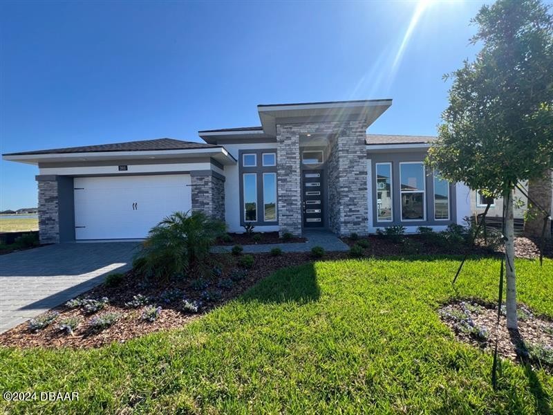 This house is MOVE IN READY!

Discover elegance in this - Beach Home for sale in Daytona Beach, Florida on Beachhouse.com