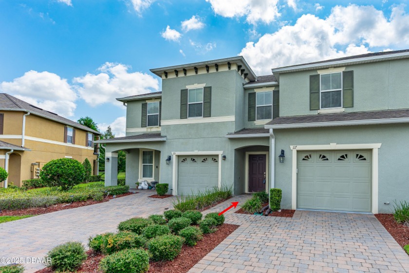 Welcome home to this beautiful 3 bedroom, 2.5 bathroom townhome - Beach Home for sale in Daytona Beach, Florida on Beachhouse.com