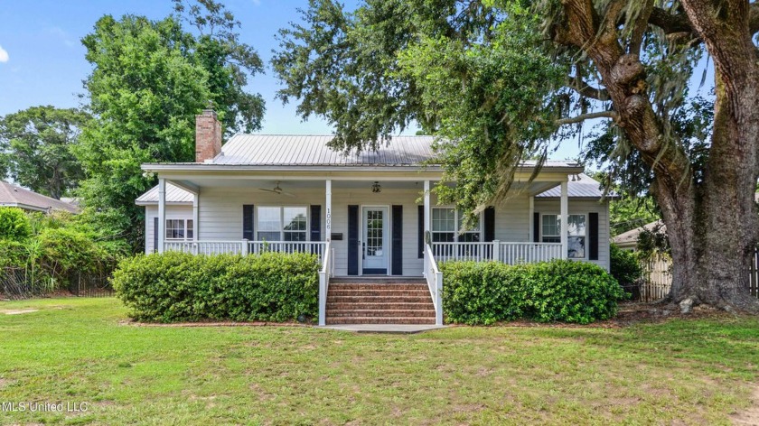 OPEN HOUSE OCTOBER 8 2-4 PM Gulf Front Oasis in Old Town Biloxi! - Beach Home for sale in Biloxi, Mississippi on Beachhouse.com