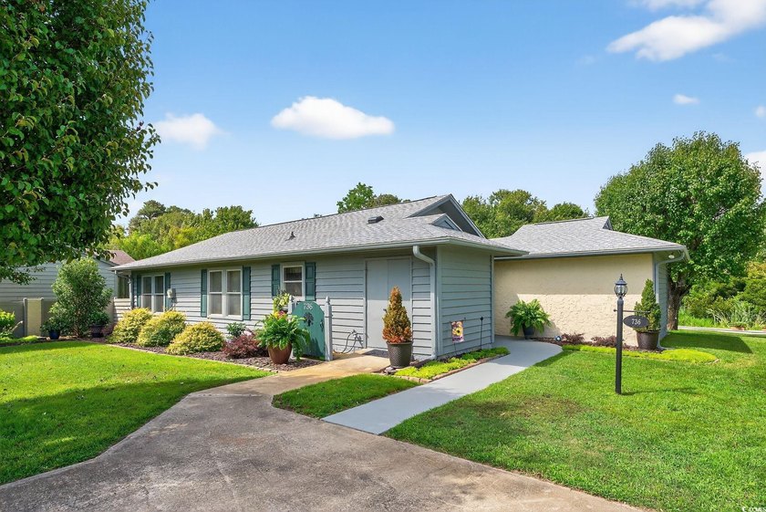 Don't miss your chance to own this charming, well-maintained - Beach Home for sale in North Myrtle Beach, South Carolina on Beachhouse.com