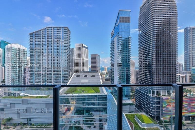 GREAT INVESTMENT OPPORTUNITY! Stunning 2 bedrooms - Beach Condo for sale in Miami, Florida on Beachhouse.com