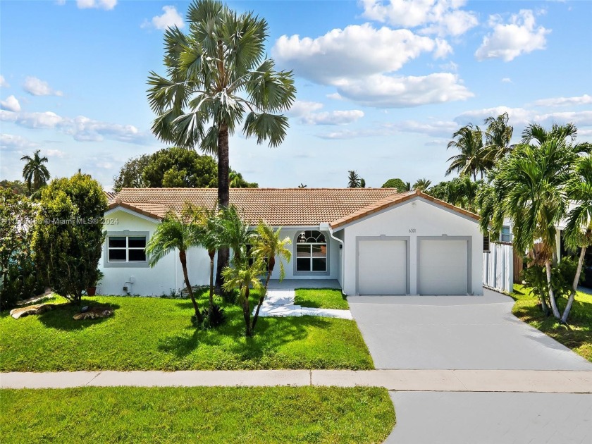 EASY TO SHOW! SELLER MOTIVATED! Welcome to your dream waterfront - Beach Home for sale in Fort Lauderdale, Florida on Beachhouse.com