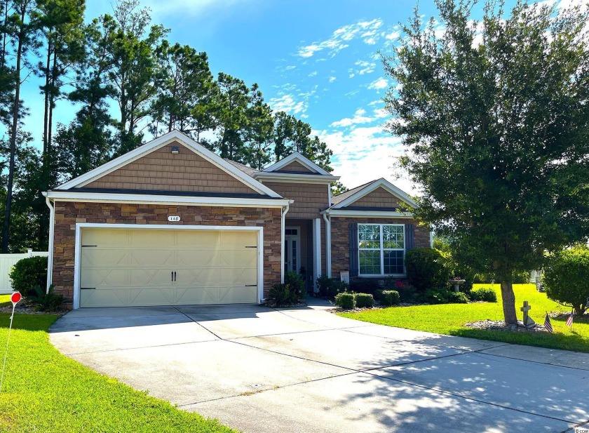 This 3 bedroom/2 bath single-floor home is centrally located - Beach Home for sale in Murrells Inlet, South Carolina on Beachhouse.com