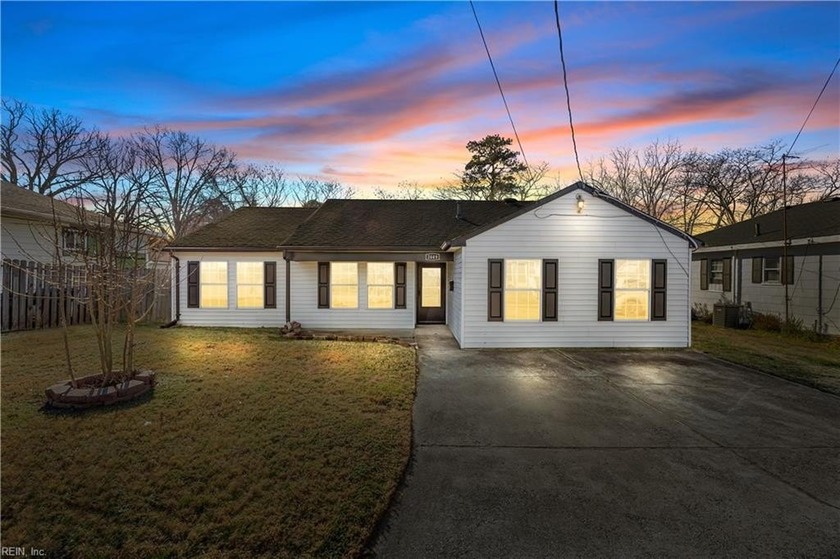 Make this your first stop! Beautifully remodeled 4-bedroom - Beach Home for sale in Virginia Beach, Virginia on Beachhouse.com