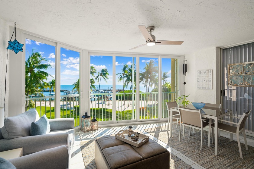 Resort-style living at Ocean Harbour. 2BR/2BA oceanfront condo - Beach Condo for sale in Plantation Key, Florida on Beachhouse.com