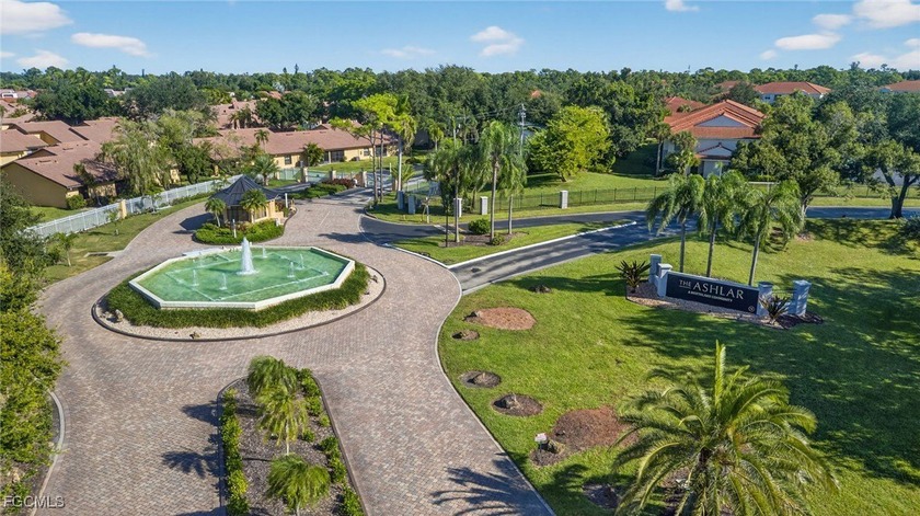 Beautifully Updated Home in Gated Governors Island Community! - Beach Home for sale in Fort Myers, Florida on Beachhouse.com