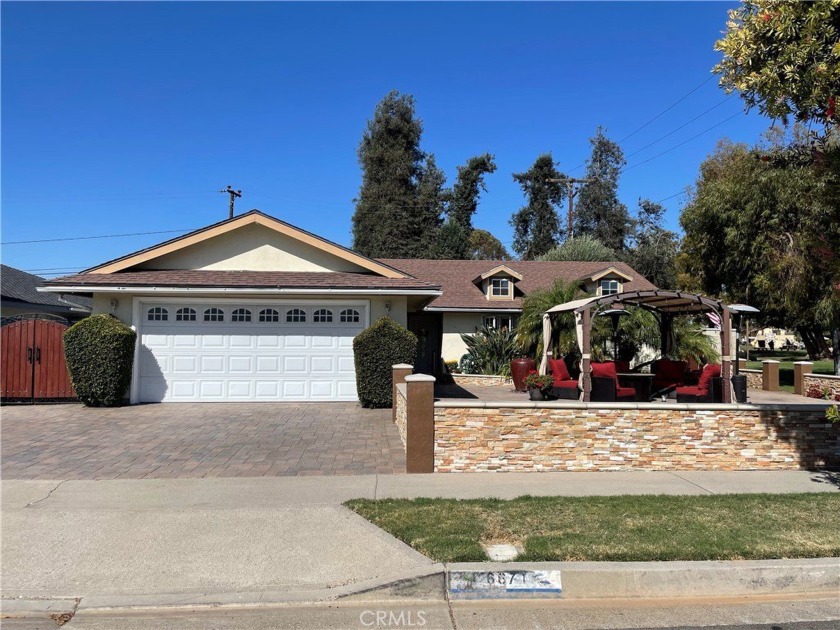 Welcome to 6671 Edgemont Drive, a charming single-family - Beach Home for sale in Huntington Beach, California on Beachhouse.com