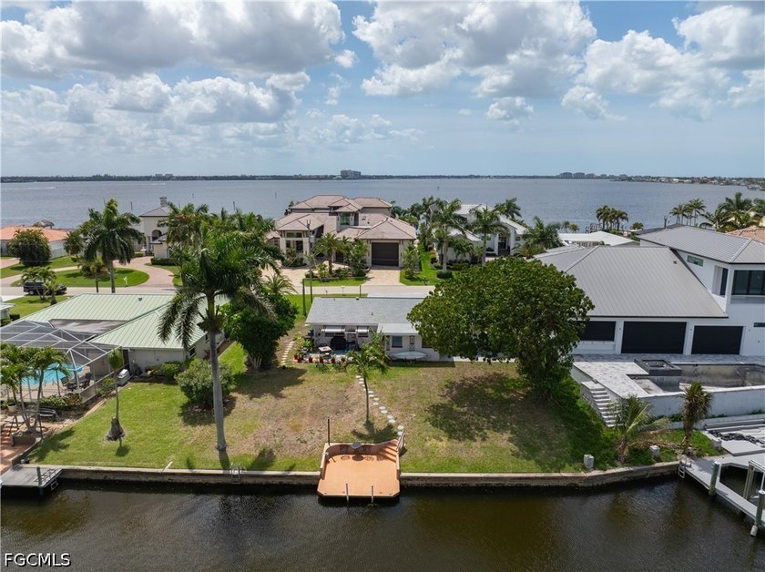 Priced below appraised value, this exceptional gulf access - Beach Home for sale in Cape Coral, Florida on Beachhouse.com