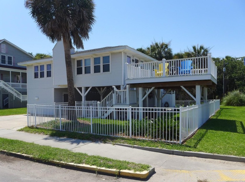 BEST BUY on this desirable 2nd row home on a corner lot with - Beach Home for sale in Edisto Island, South Carolina on Beachhouse.com