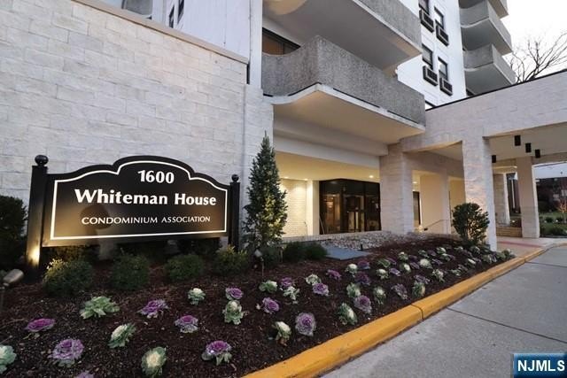 Location, location! This spacious and charming 1-bedroom, 1 - Beach Condo for sale in Fort Lee, New Jersey on Beachhouse.com