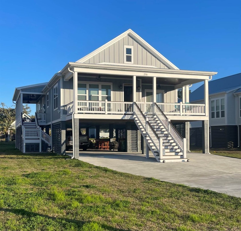 Absolute gorgeous fully furnished beach home in the downtown - Beach Home for sale in Long Beach, Mississippi on Beachhouse.com