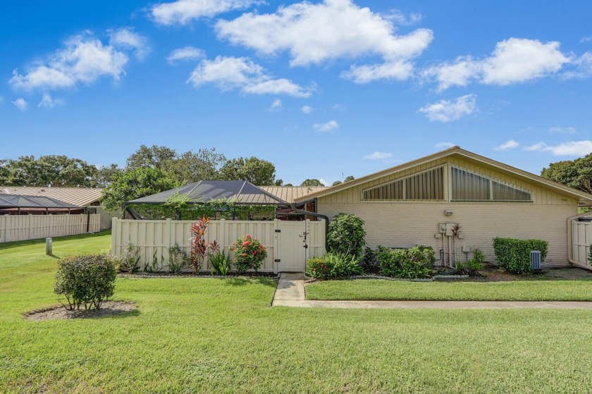 Welcome to 5658 Golden Eagle Circle, a beautifully updated - Beach Townhome/Townhouse for sale in Palm Beach Gardens, Florida on Beachhouse.com