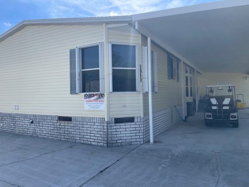 55+ community. This is a wonderful home with large living room - Beach Home for sale in Riviera Beach, Florida on Beachhouse.com