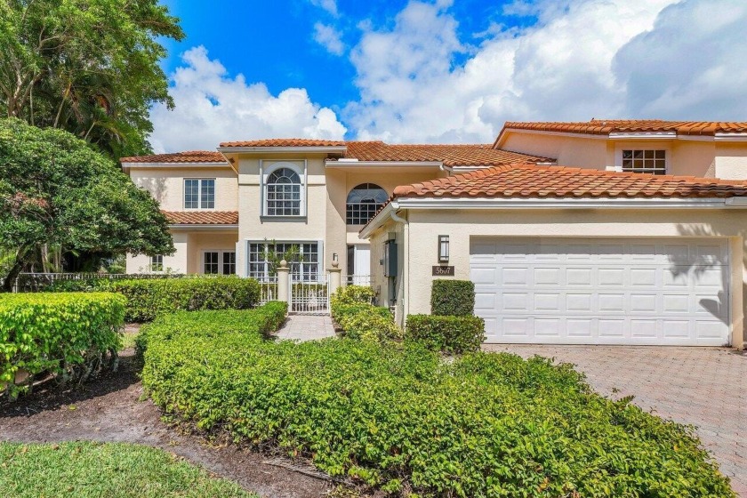 Welcome to this recently updated luxurious country club retreat - Beach Townhome/Townhouse for sale in Boca Raton, Florida on Beachhouse.com