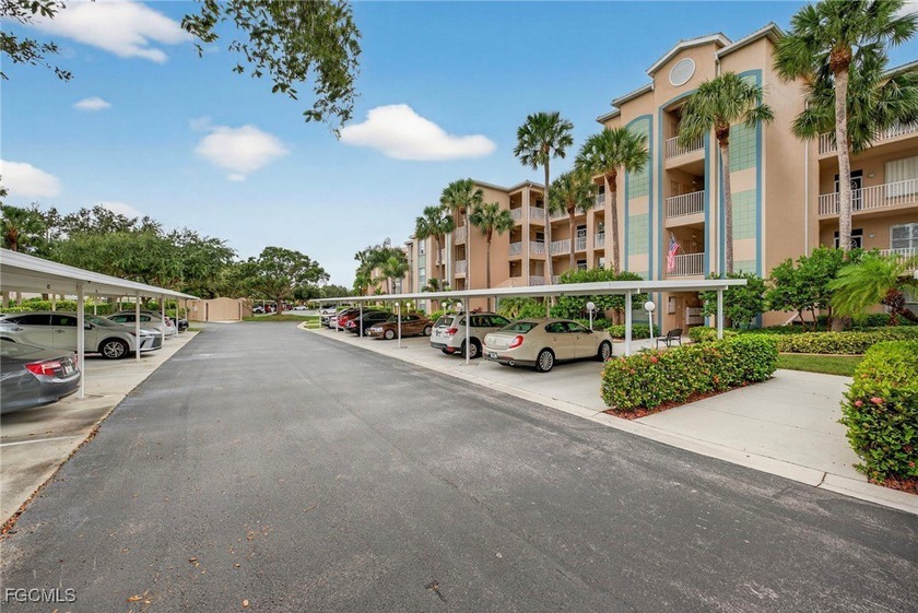 Turnkey Lakefront Beauty in Heritage Cove! Welcome to 14081 - Beach Condo for sale in Fort Myers, Florida on Beachhouse.com